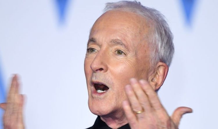 Star Wars Anthony Daniels: C-3PO star recalls ‘bleak’ prequel trilogy