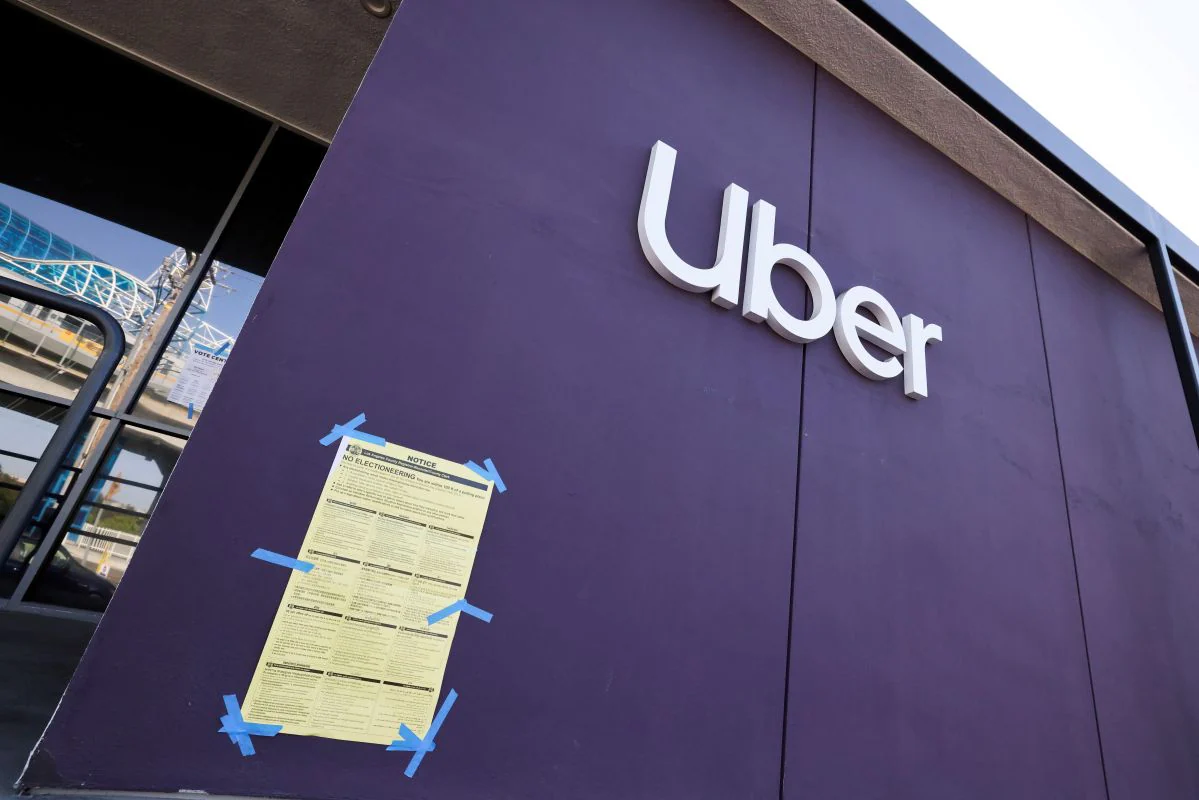 Uber to Roll Out Pension Plans for UK Drivers