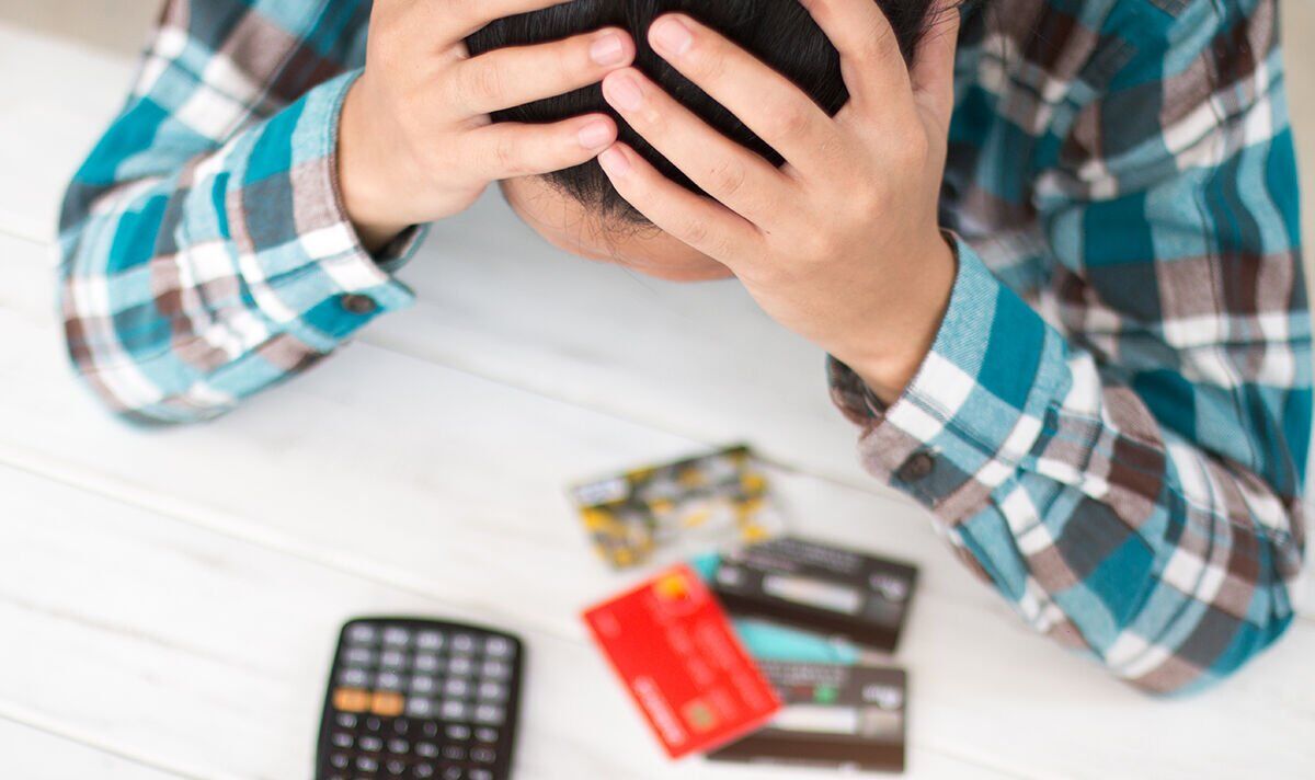 Spot criminals and protect yourself against loan sharks