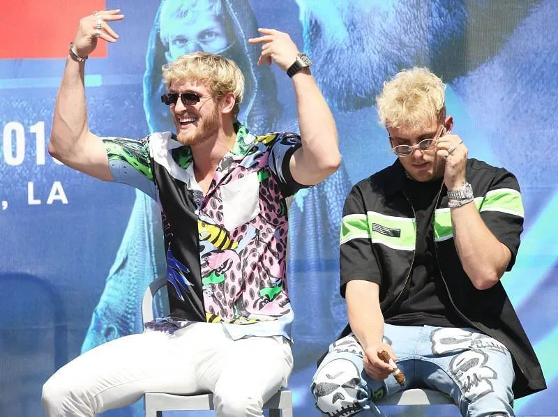 "I bet $20K on Tyron Woodley and he lost" - Logan Paul backs his brother Jake Paul to beat the former UFC welt