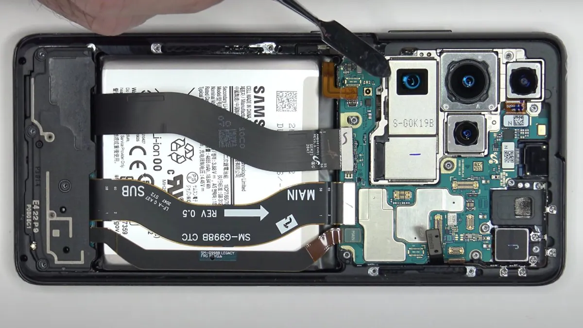 Samsung Galaxy S21 Ultra Teardown Reveals Difficulty in Repairing