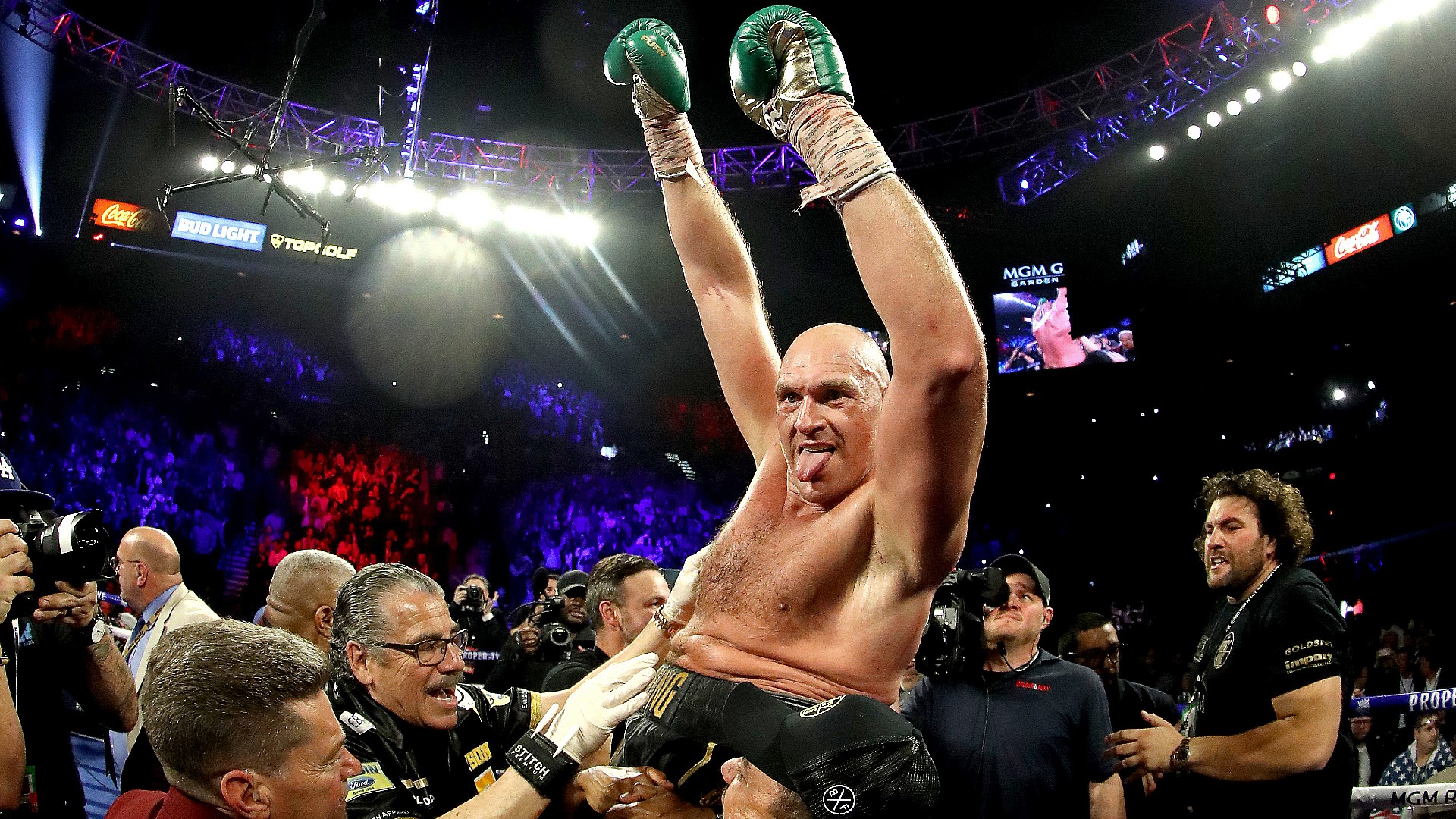 How much did Tyson Fury reportedly pay himself in 2021?