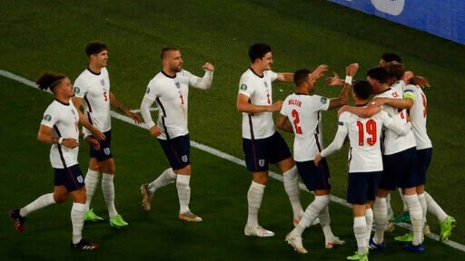 Euro 2020: Kane at the double as England cruise past Ukraine into semifinals