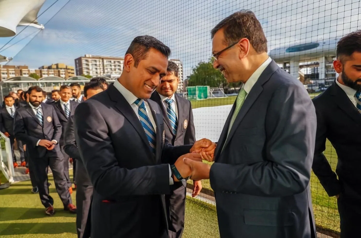 "With one of the greatest in cricket...ever" - Former RPSG owner Sanjiv Goenka shares a picture with MS Dhoni