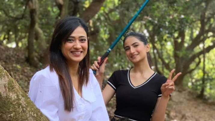 Shweta Tiwari on daughter Palak's debut: Couldn't help her much, feel sad about it