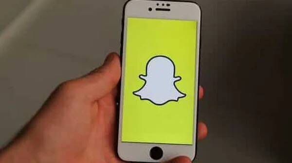 Snapchat adds new AR lens filter to punch up your Holi photos