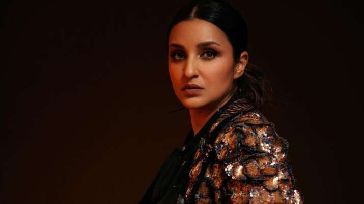 Parineeti Chopra to help clean up Mumbai beaches post Ganpati Visarjan
