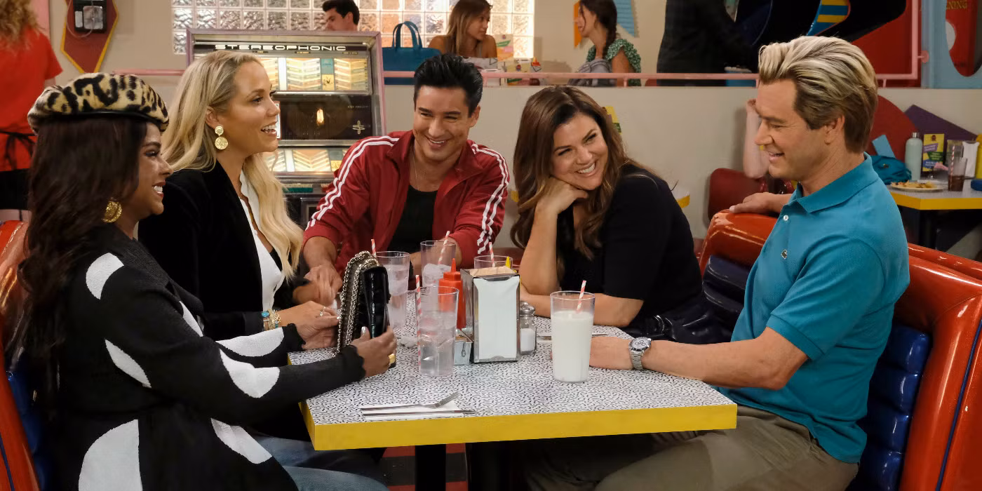 ‘Saved by the Bell’ Cast Honors Dustin Diamond in Season 2 Premiere