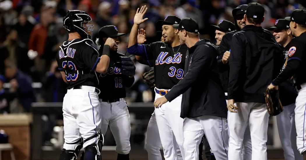 Shades of 1986: Mets and Yankees Close April on Top