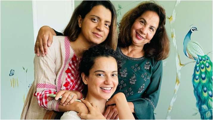 Kangana Ranaut spends time with family after recovering from Covid