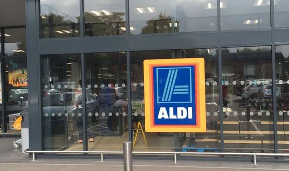 Aldi shoppers face long website queue in scramble for Kevin the Carrot