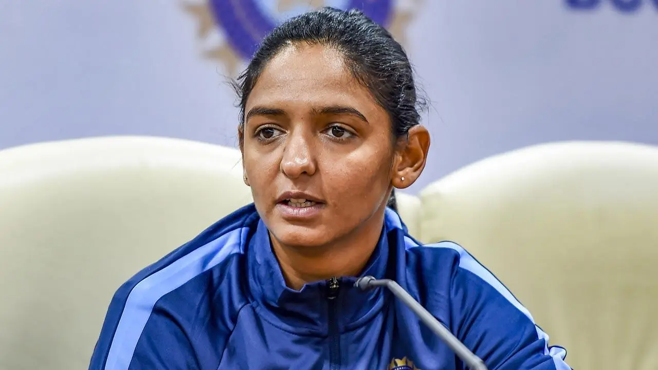 India eves arrive in Sri Lanka for limited overs series