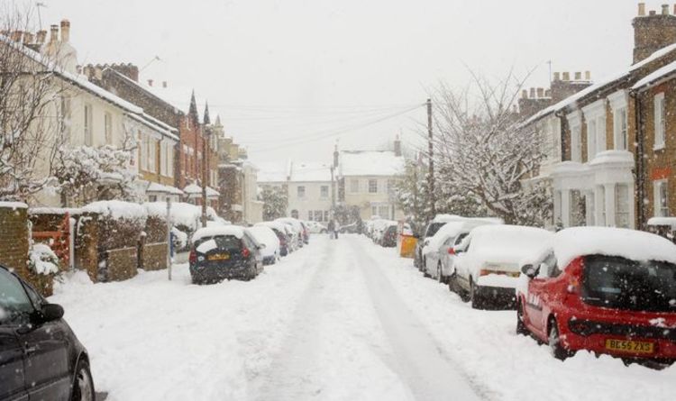Can you get £140 off energy bills? Britons urged to check to see if they can get discount