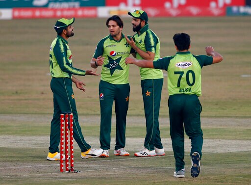 Pakistan Beats Zimbabwe By 8 Wickets, Sweeps T20 Series