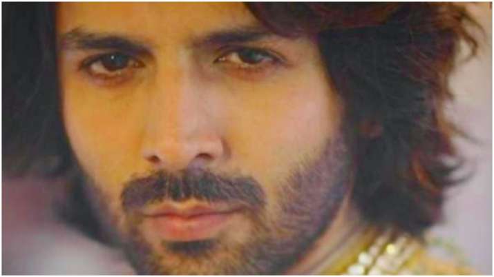 Kartik Aaryan channels his inner Maharaja, see pic