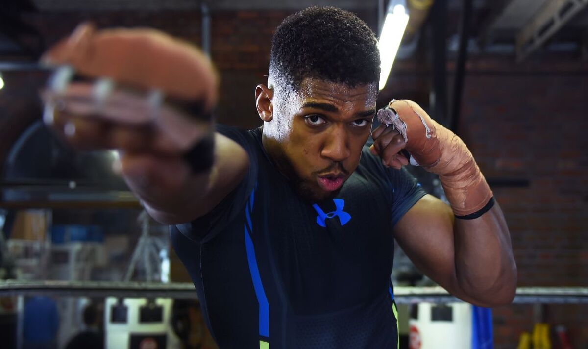 Anthony Joshua using 'Poundland version' of Oleksandr Usyk in camp for Saudi rematch