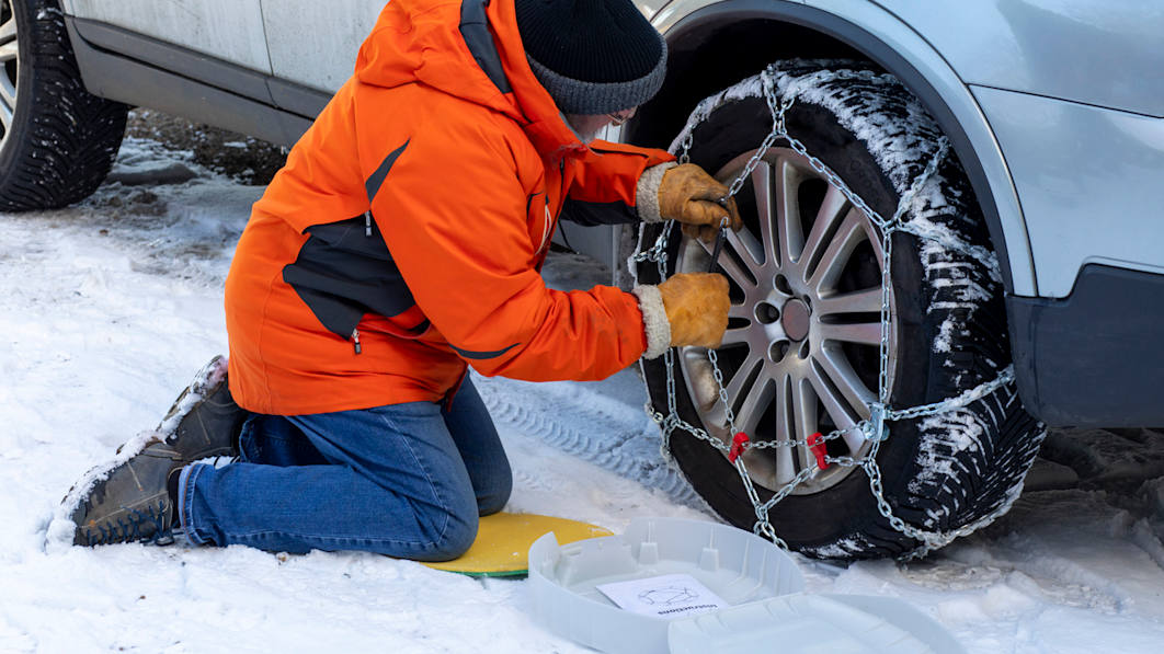 The Leading Tire Chains for Snows in 2022 - Autoblog Commerce Reviews | Autoblog