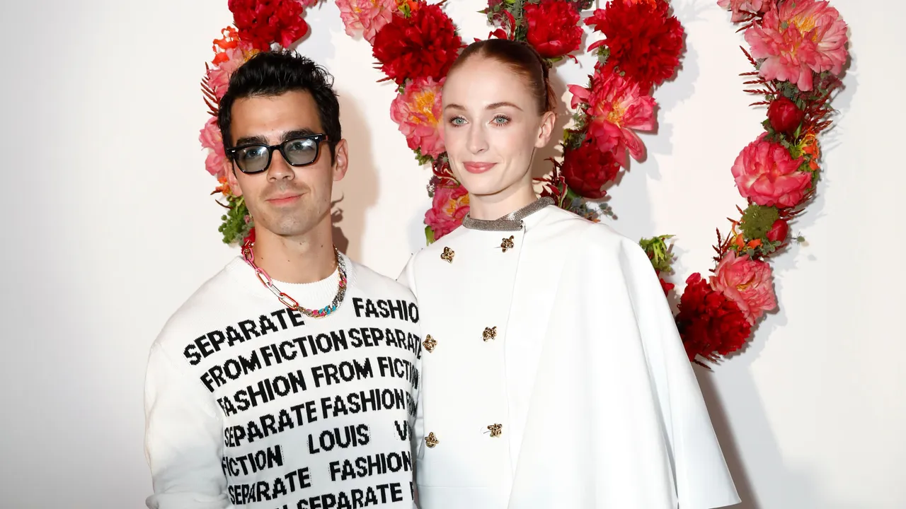 Cool Parents Sophie Turner and Joe Jonas Match in Louis Vuitton