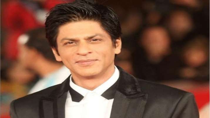 Fans celebrate Shah Rukh Khan’s 55th birthday by donating 5,555 COVID-19 kits while one pledge to donate organ