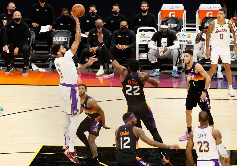 "If he's not ready for Game 5, it's going to be a tough blow" - LeBron James on Anthony Davis' injury heading 