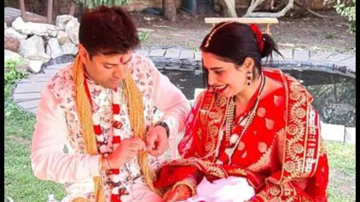 Priyanka Chopra’s brother Siddharth’s ex-fiancee Ishita Kumar gets married, see wedding pics