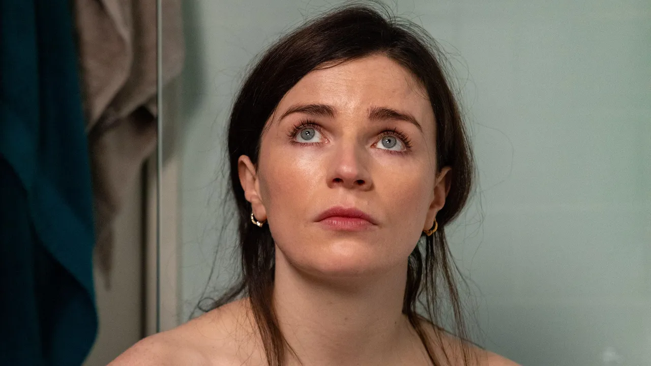 ‘This Way Up’ Is the Smartest Feel-Good Show You’re Not Yet Watching