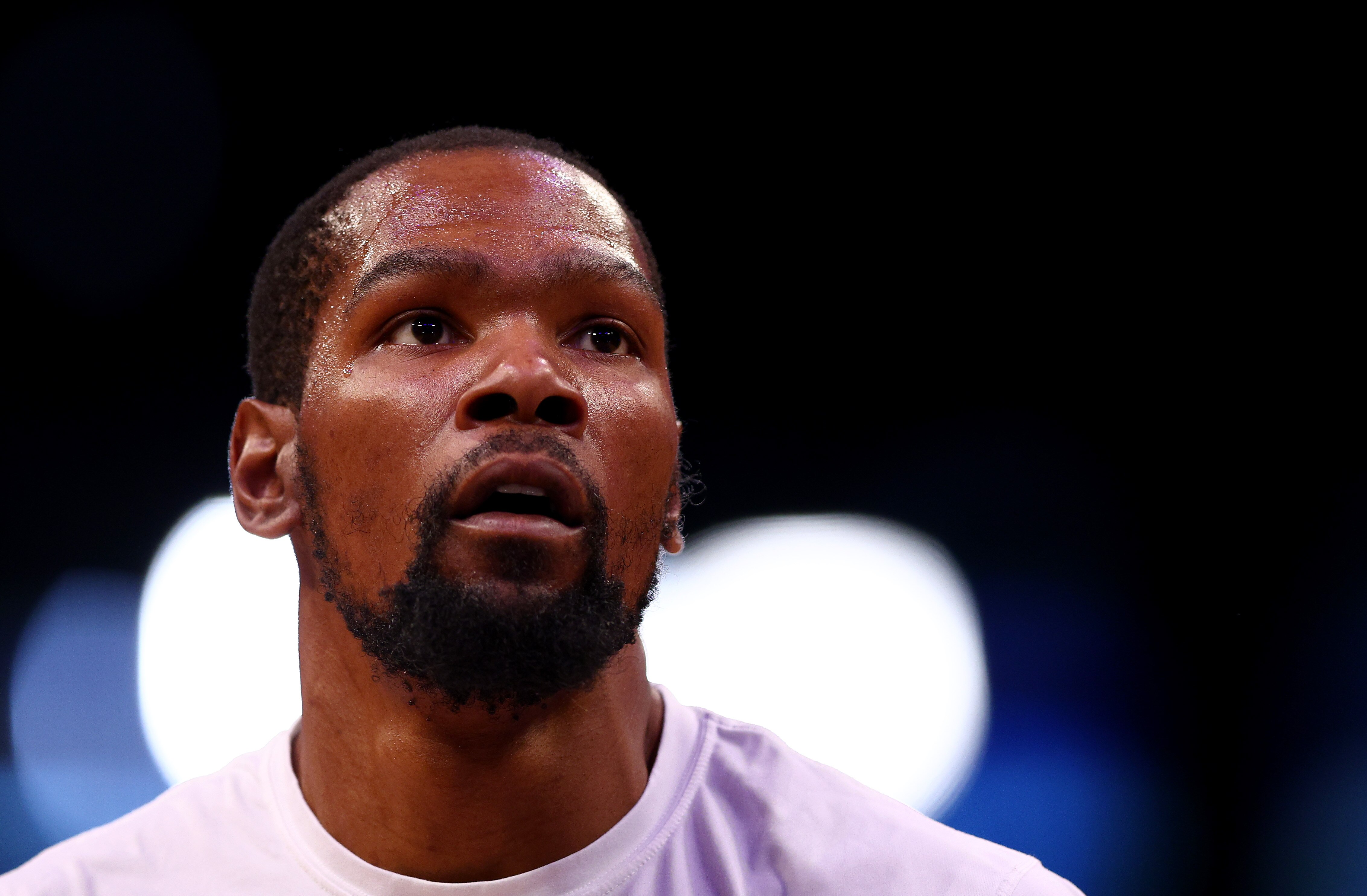 ESPN: Kevin Durant, Kyrie Irving Relationship 'Isn't Always as Close as It Appears'