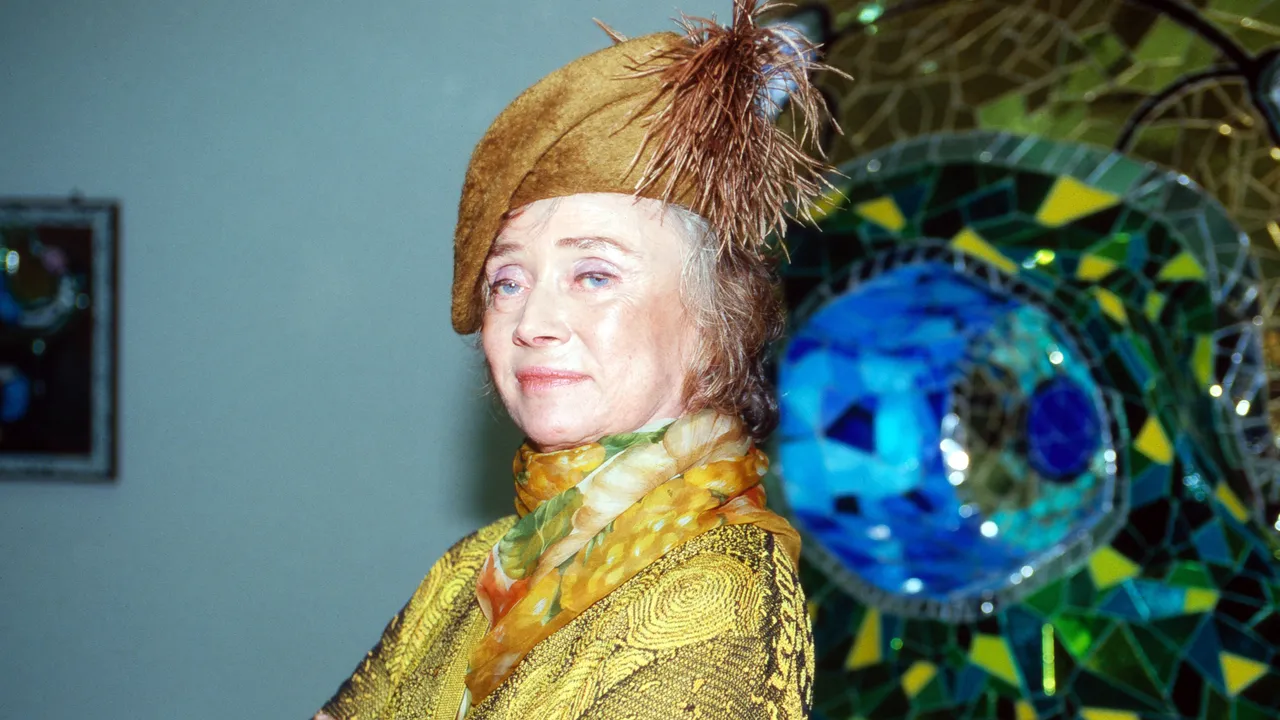 Iconic Feminist Artist—And Beauty Influencer? Niki de Saint Phalle’s Lesser-Known Impact on the World of Skin 