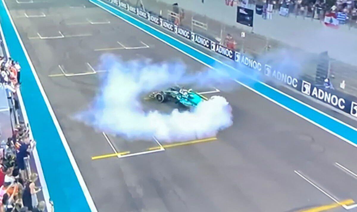 Sebastian Vettel denied Hamilton and Alonso Abu Dhabi doughnut display