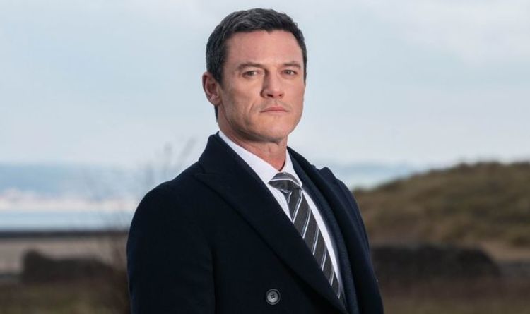 Luke Evans single: Is Luke Evans married?