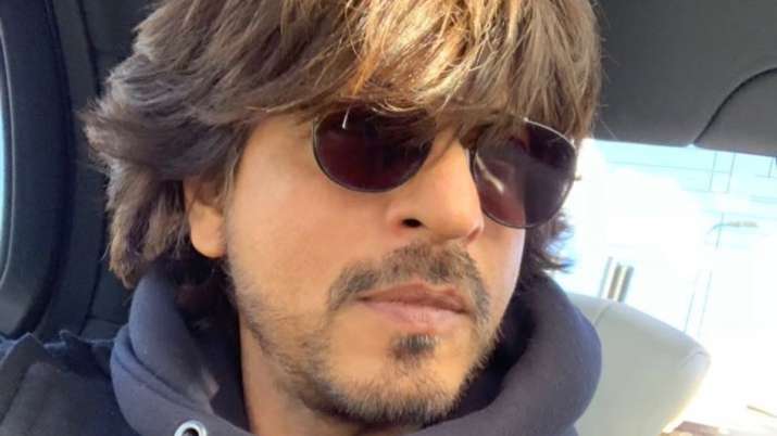 Kareena Kapoor, Madhuri Dixit, Juhi Chawla, others wish Shah Rukh Khan on his 55th birthday