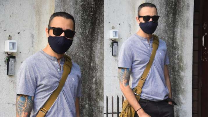 After quitting acting, Imran Khan snapped in Mumbai; fans comment 'come back'