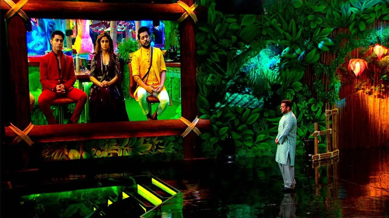 Bigg Boss 15: Nikki Tamboli, Neha Bhasin speak for Pratik Sehajpal; Karan Patel, Arjun Bijlani stand against h