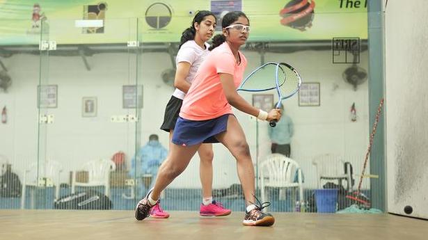 Akshaya Sri hogs the limelight