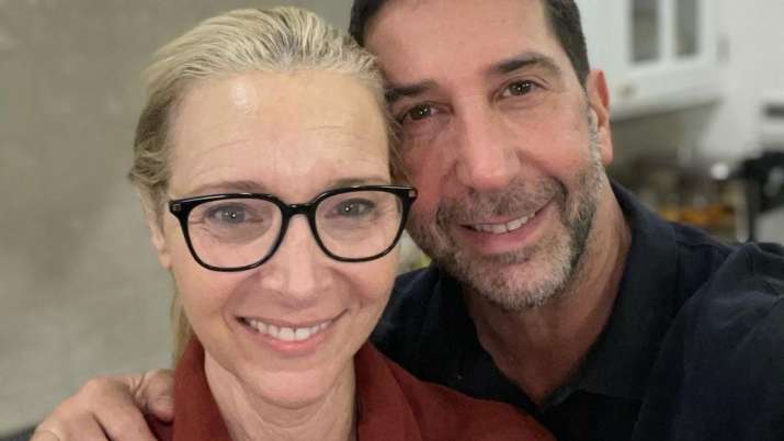 When Phoebe met Ross! Lisa Kudrow, David Schwimmer watch 'Friends' reunion, former shares sweet selfie