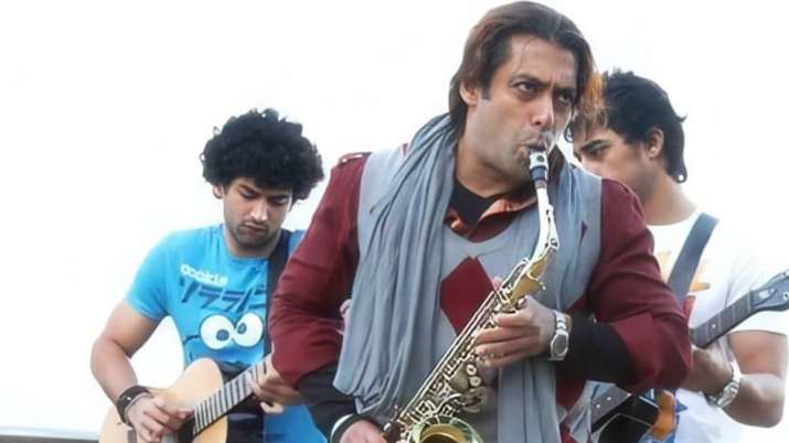 Salman Khan shot for London Dreams hours after his dogs' funeral, Vipul Shah recalls as film clocks 11 years
