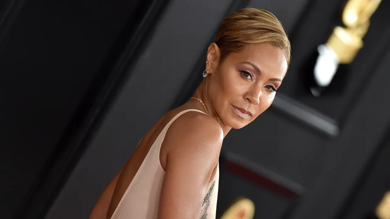 Jada Pinkett Smith Makes Like Daughter, Willow, With a Fresh Buzz Cut