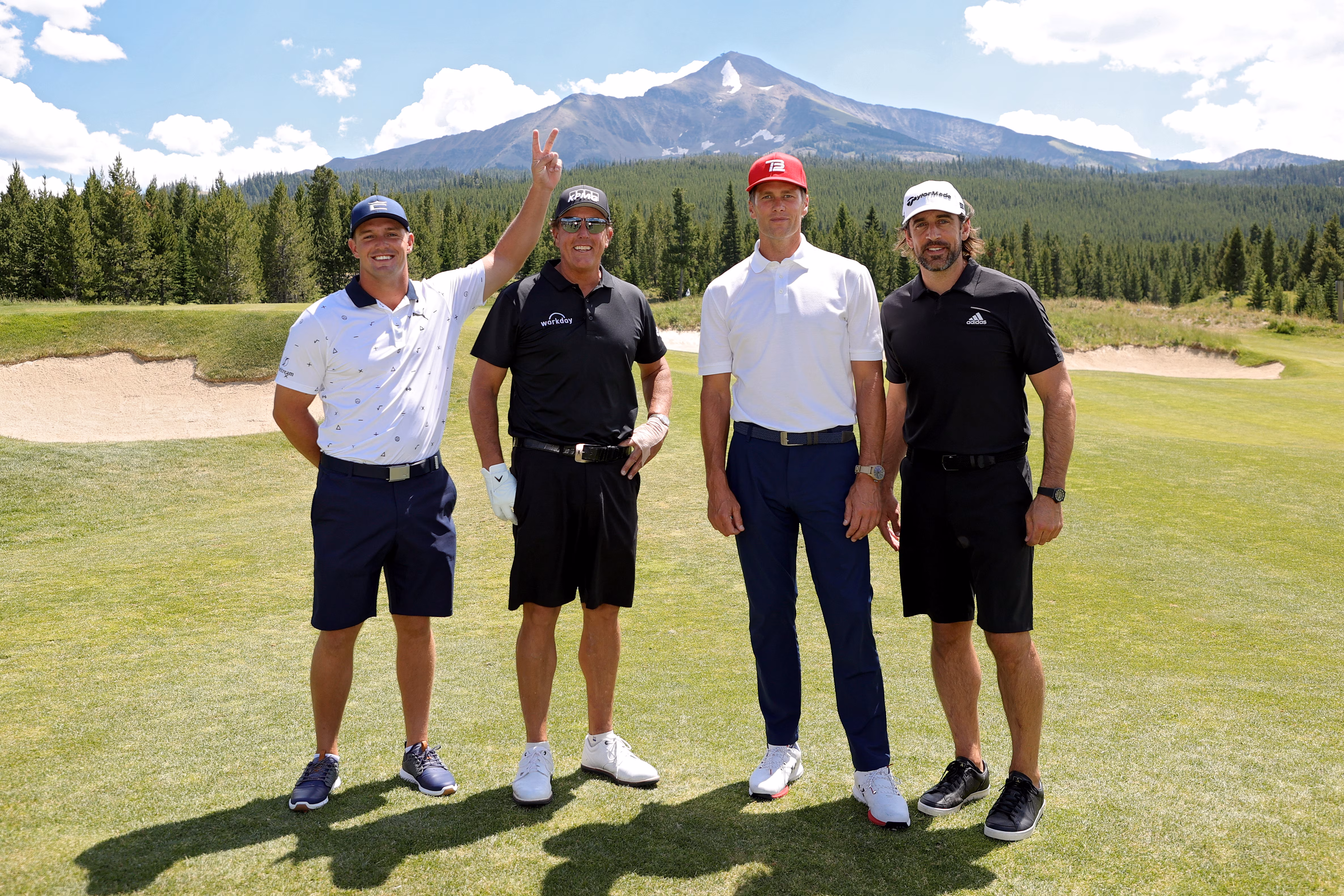 Twitter Reacts to Rodgers, Dechambeau and Top Moments from Capital One's The Match