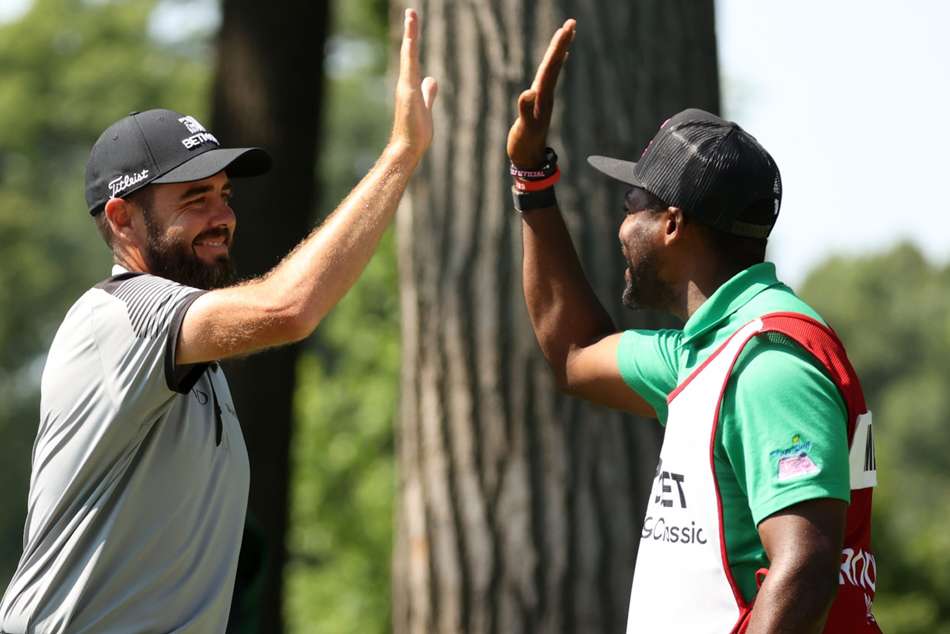 Ace helps Merritt to share of lead with Niemann at Rocket Mortgage Classic