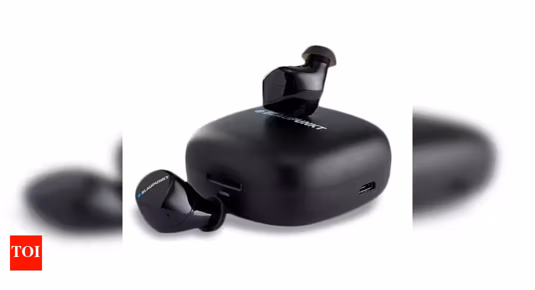Blaupunkt BTW Air true wireless earbuds launched at Rs 3,990 - Times of India