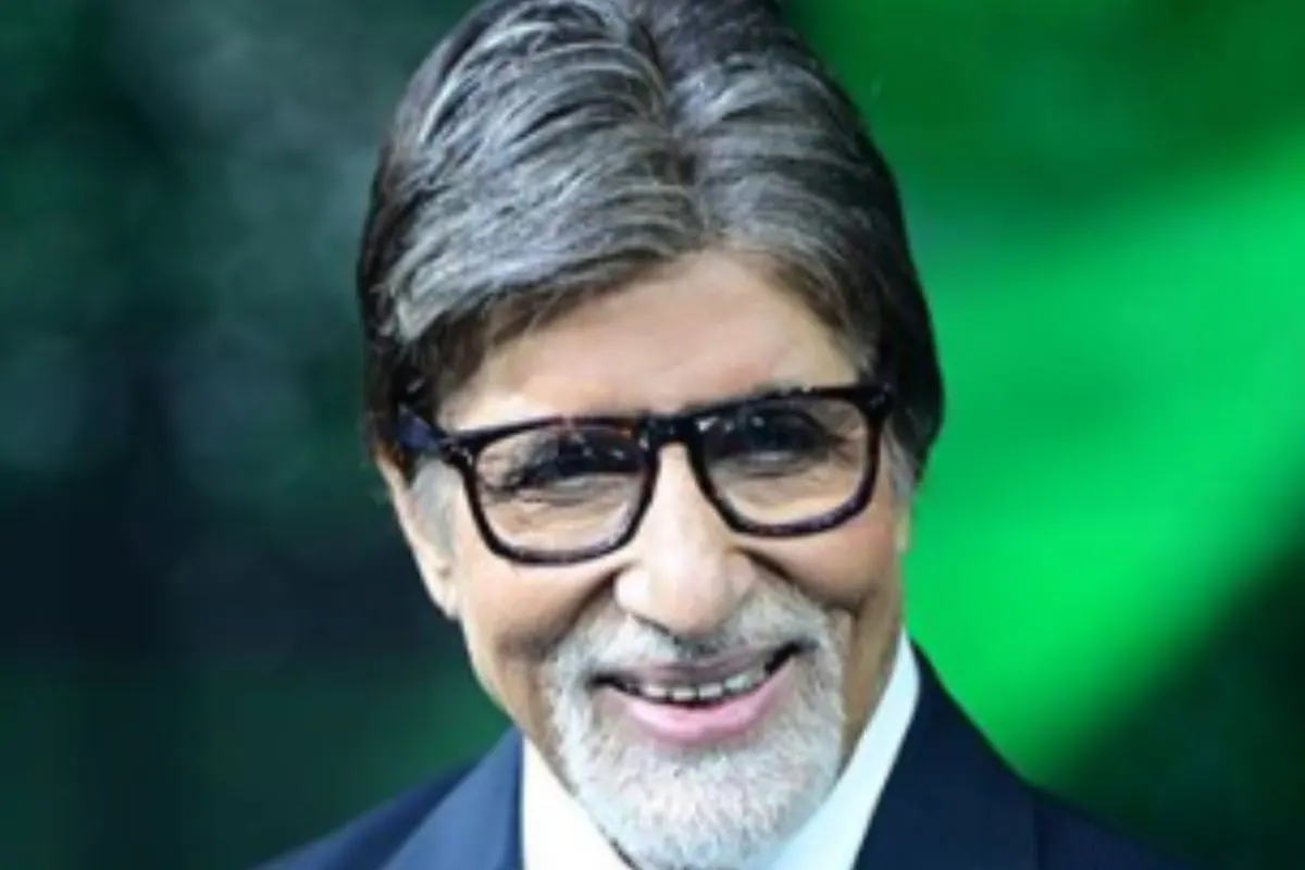Feel Small in Front of New Breed, Says Amitabh Bachchan