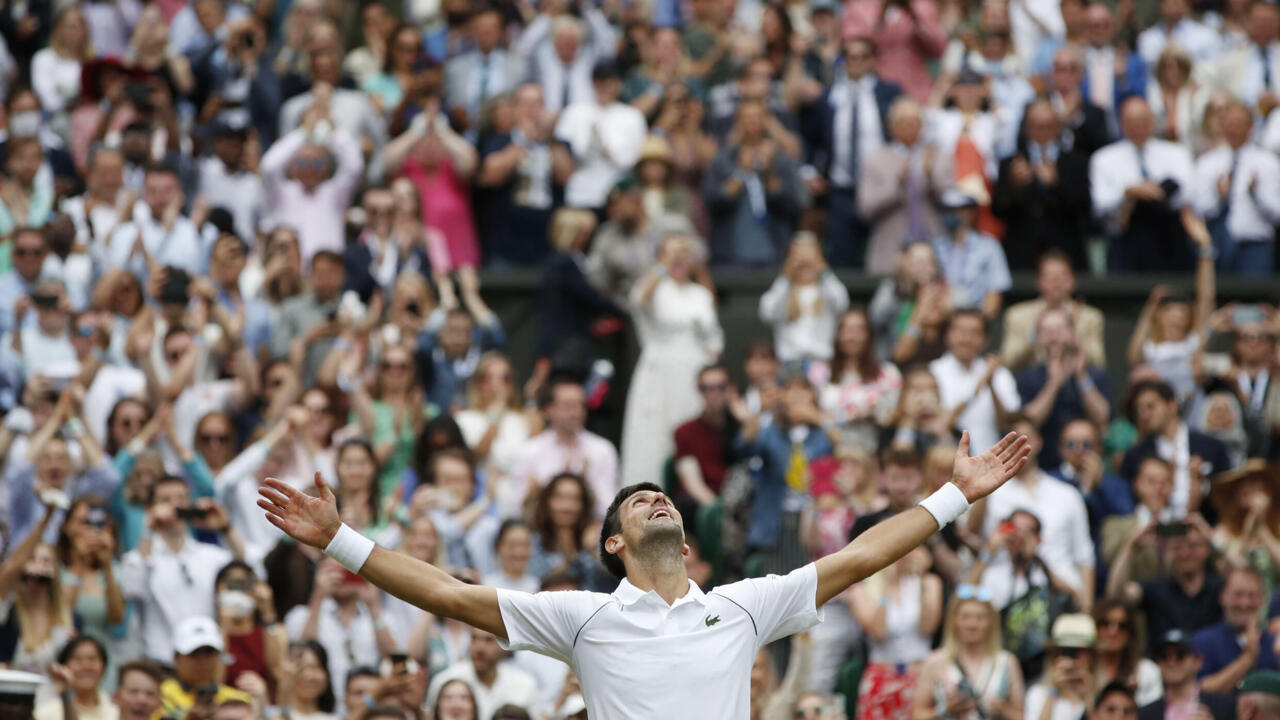 Djokovic takes Wimbledon title to tie Federer, Nadal with 20 Grand Slams