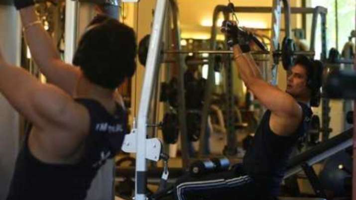 Know how Amar Upadhyay manages his two-hour workout schedule daily while shooting