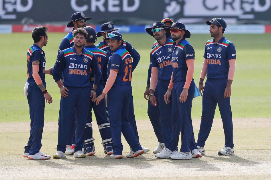 India vs Sri Lanka, 1st ODI: Kuldeep-Chahal impress together before Karunaratne's cameo propels SL to 262/9
