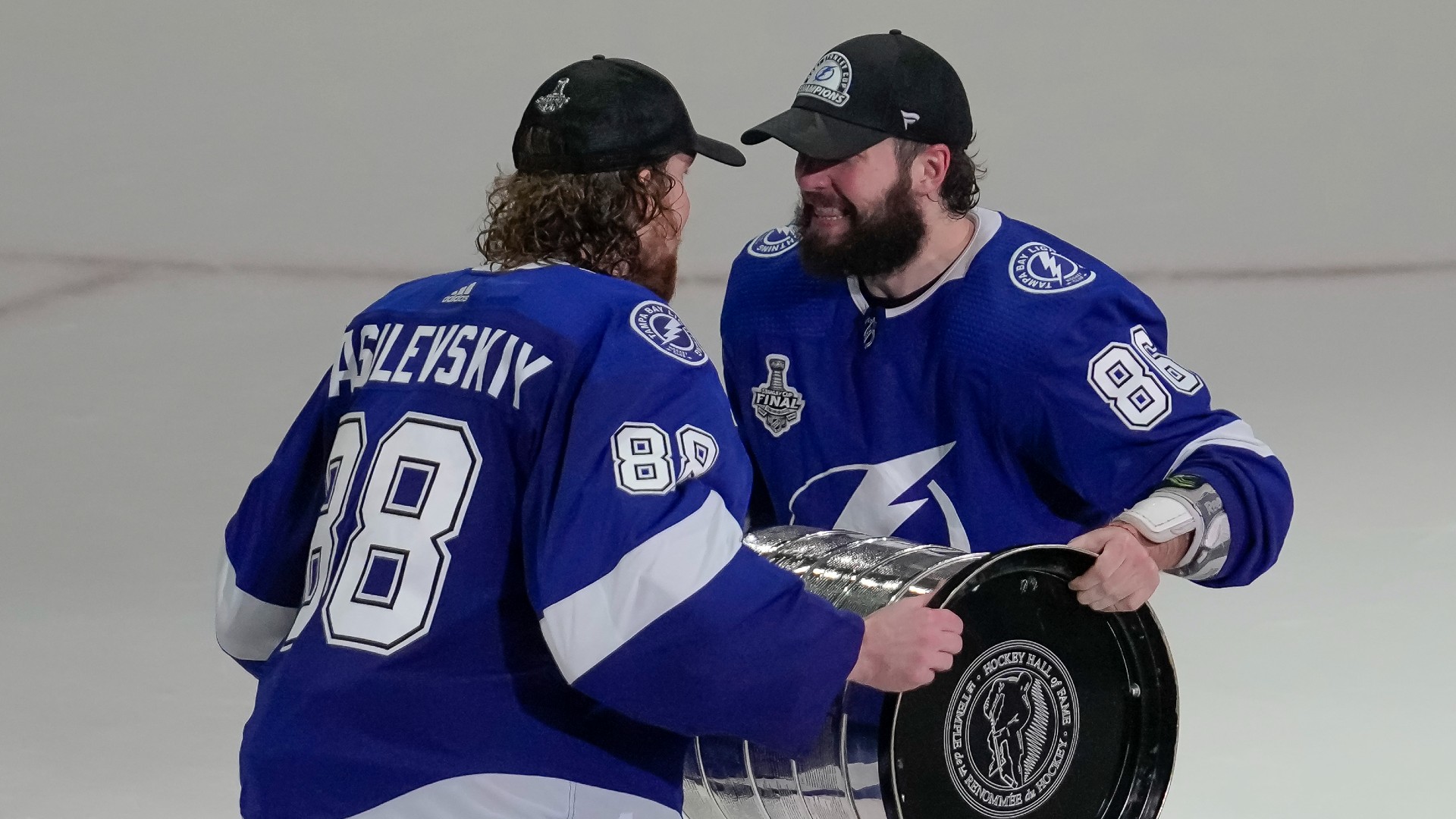 Lightning's Nikita Kucherov rips Canadiens' fans, Andrei Vasilevskiy not winning Vezina: 'No. 1 bulls—'