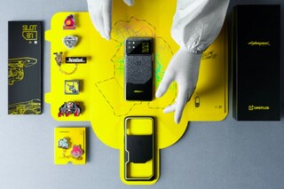 OnePlus 8T Cyberpunk 2077 edition box contents. (Image Credit: Twitter/ Ishan Agarwal)
