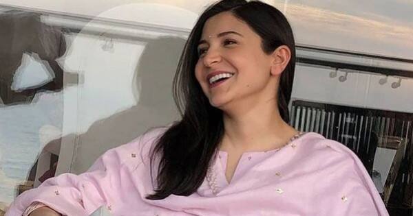 Guess the Price: Anushka Sharma's palazzo and kurta can buy you a multifunctional laser printer | Bollywood Li