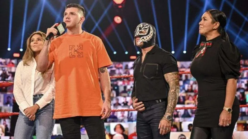 Former WWE Superstar talks canceled feud with Mysterio family [Exclusive]