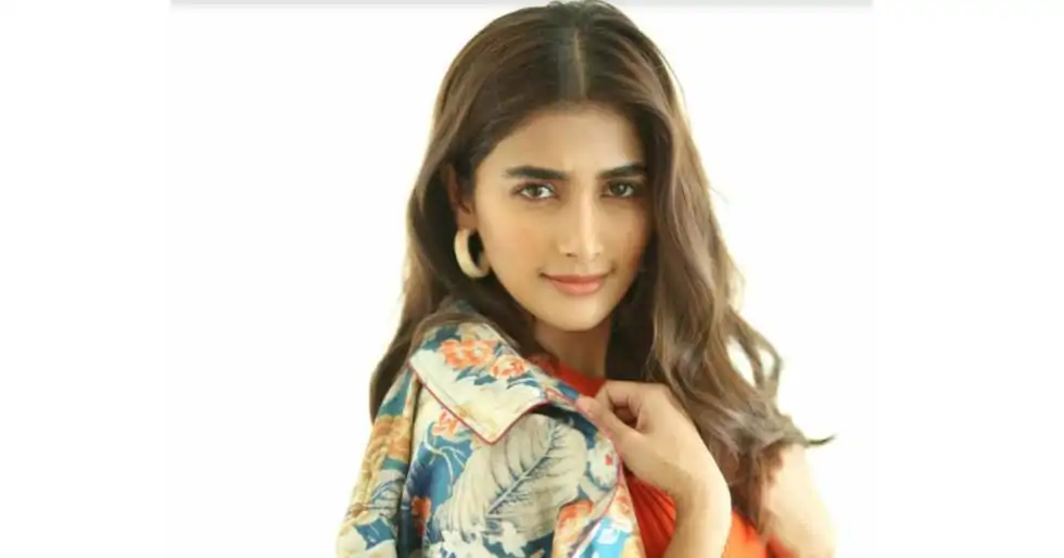 Pooja Hegde calls her Radhe Shyam co-star Prabhas goofy and fun