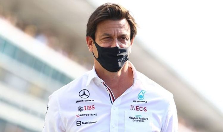 Mercedes make Turkish Grand Prix vow in Lewis Hamilton and Max Verstappen battle